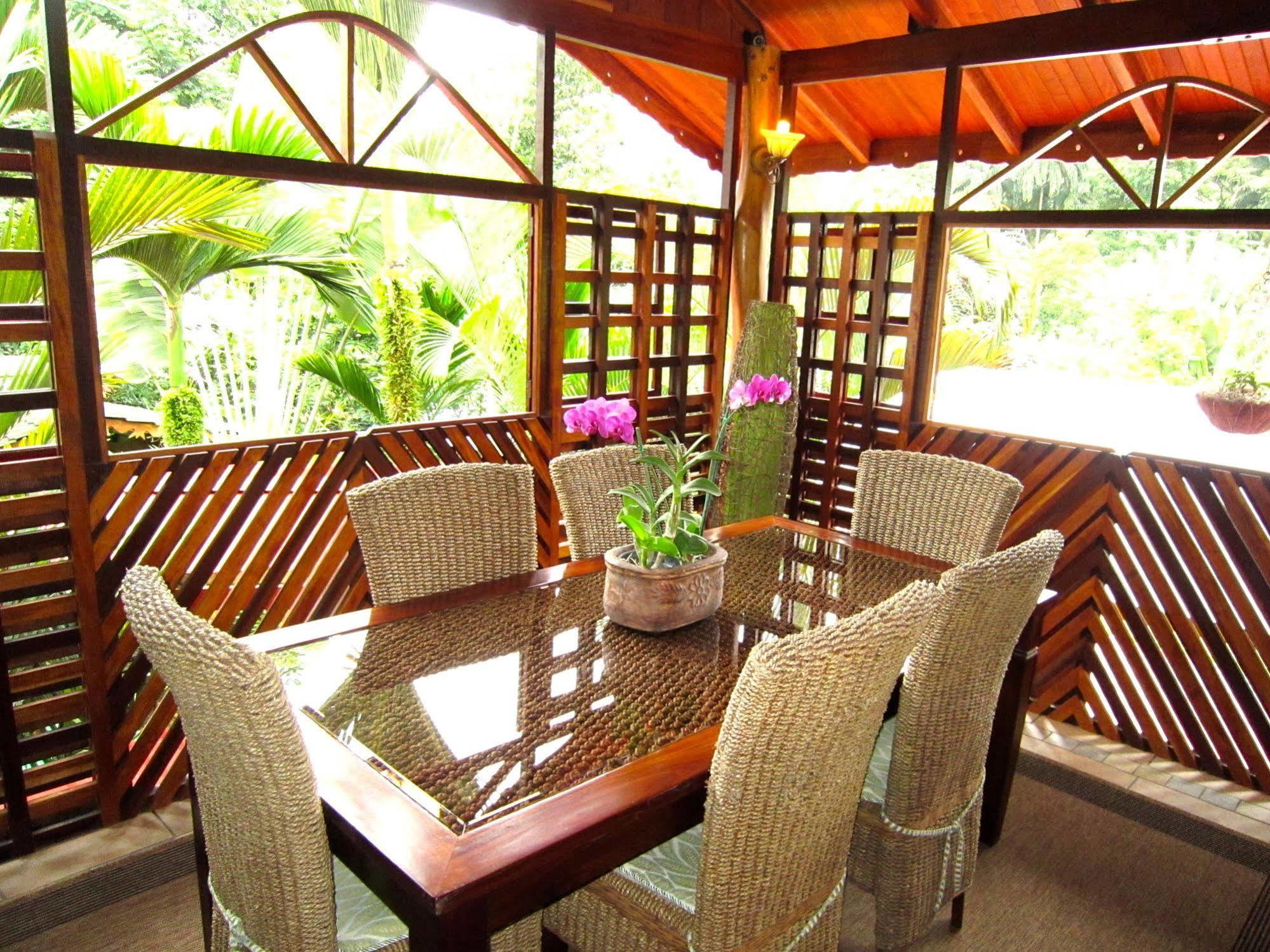 Physis Caribbean Bed & Breakfast Puerto Viejo de Talamanca Extérieur photo