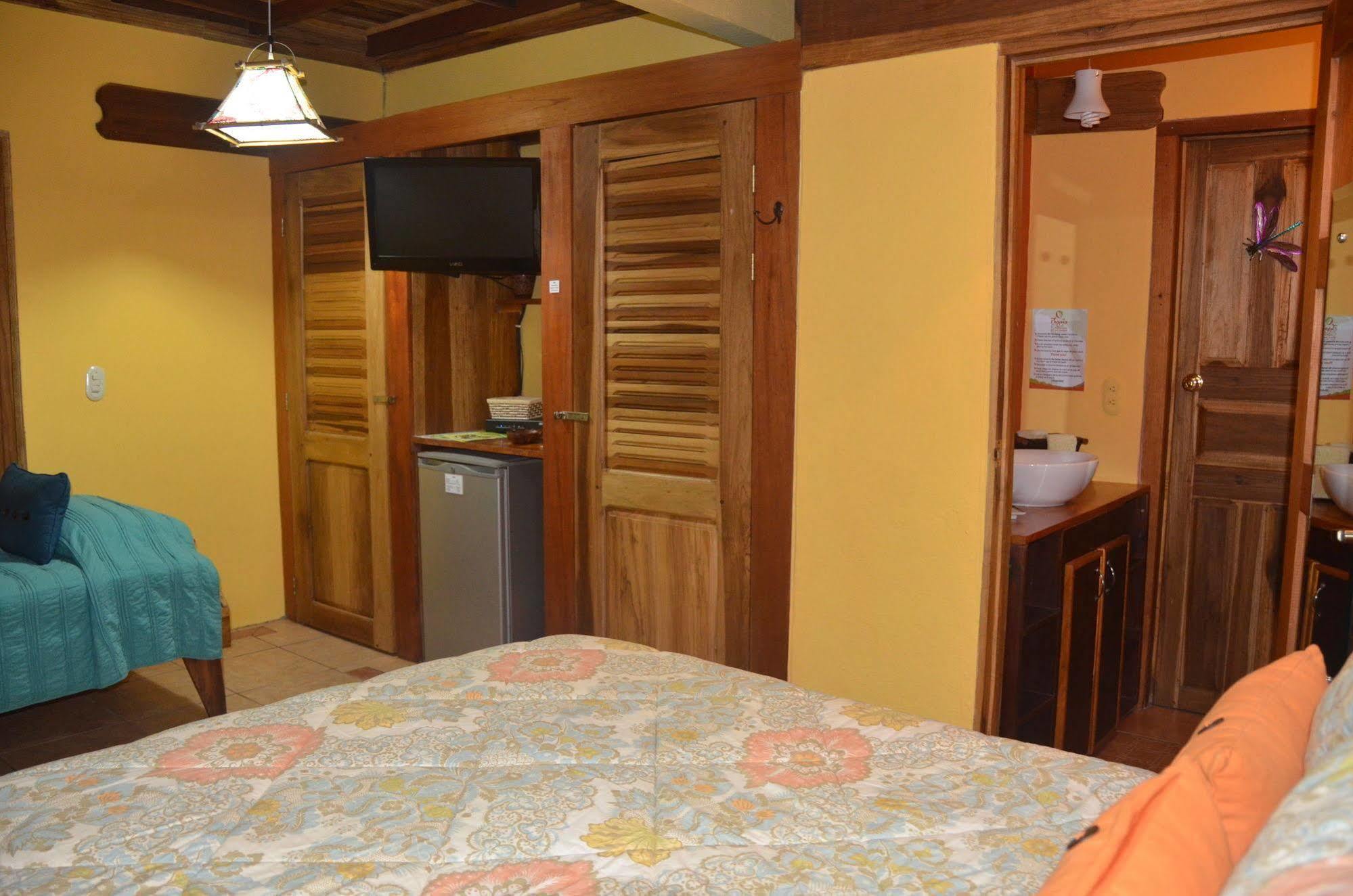 Physis Caribbean Bed & Breakfast Puerto Viejo de Talamanca Extérieur photo
